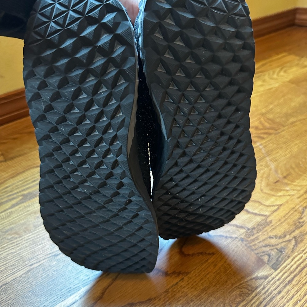 NOBULL Refective Knit Runner